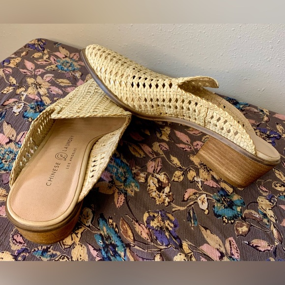 Chinese Laundry Mules Size 7-1/2 - Picture 7 of 8